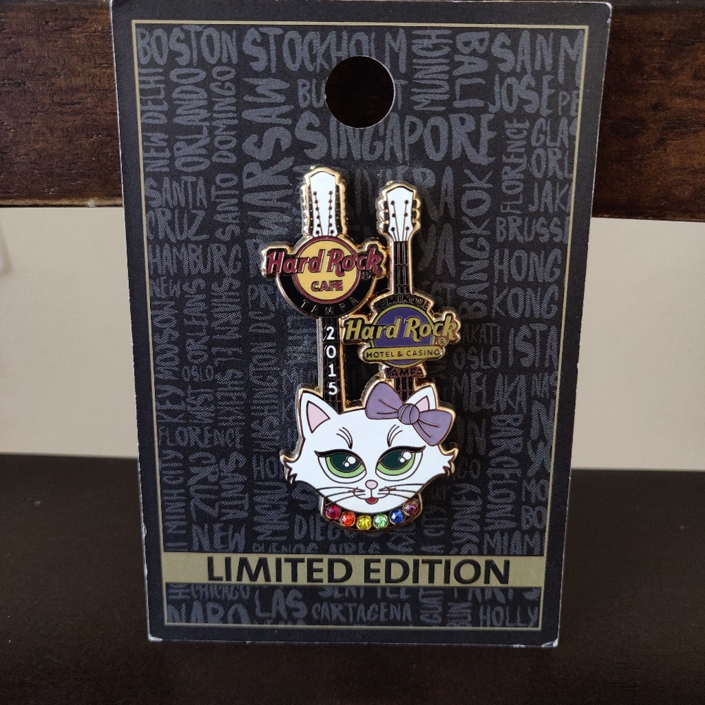 🎸 Hard Rock Cafe Limited Edition Cat Pin